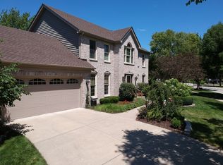 1603 Frost Ln, Naperville, IL 60564