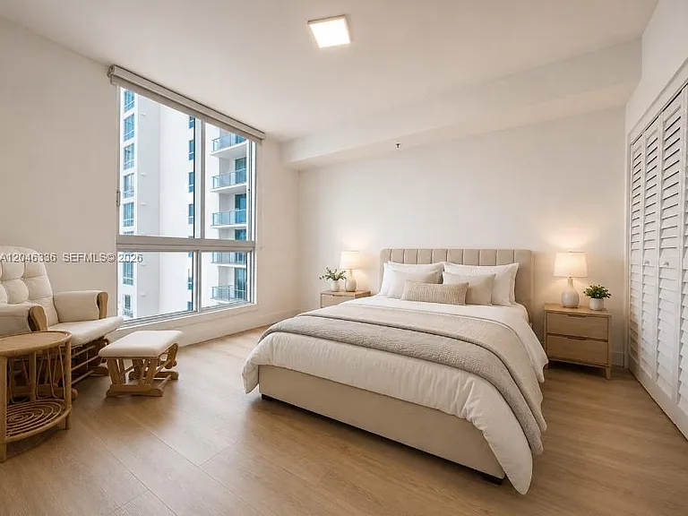 300 S Biscayne Blvd #T-1503 — Photo 5