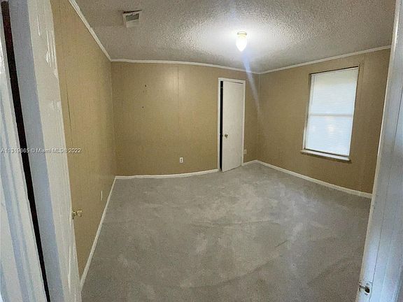 4th image of 230 Weis Ln #B