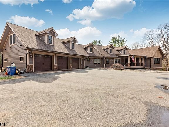 3rd image of 235 Long View Union Grove