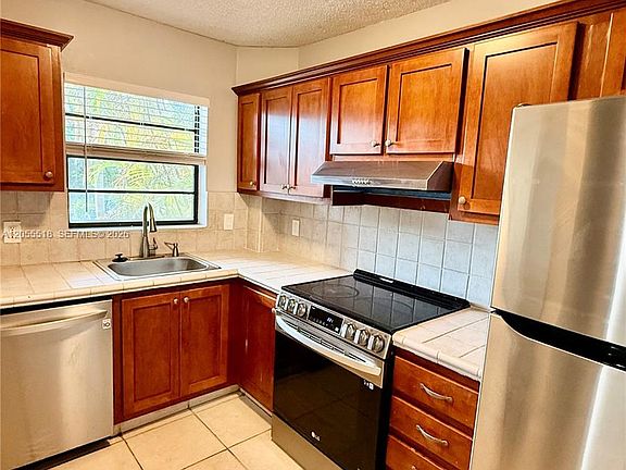 5th image of 200 Jacaranda Country Club Dr Suite 4B
