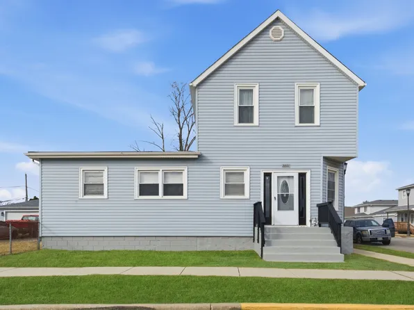 8891 67th St, Hodgkins, IL 60525