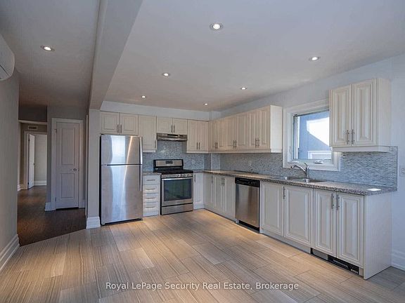 2nd image of 62 Lippincott St #1