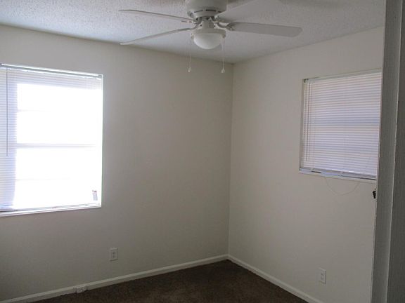 2nd image of 104 Lincoln Pkwy
