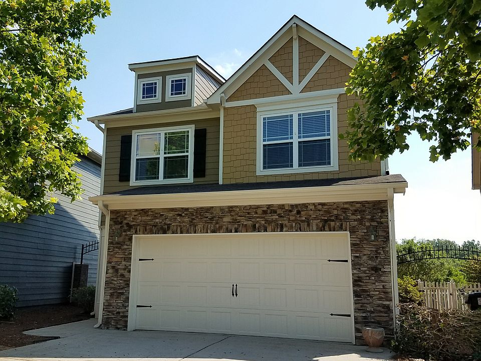 1st image of 185 Oakmont Dr