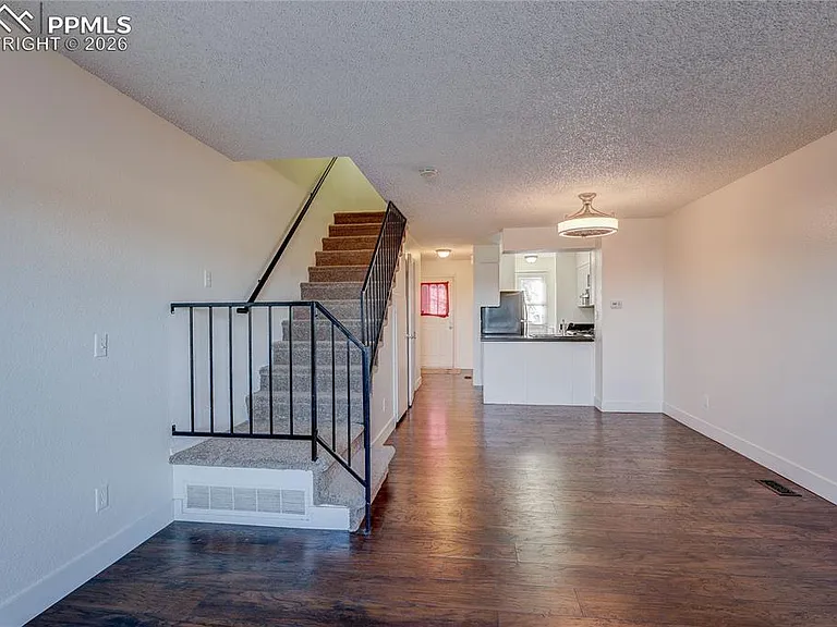 1642 S Idalia Cir #B — Photo 11