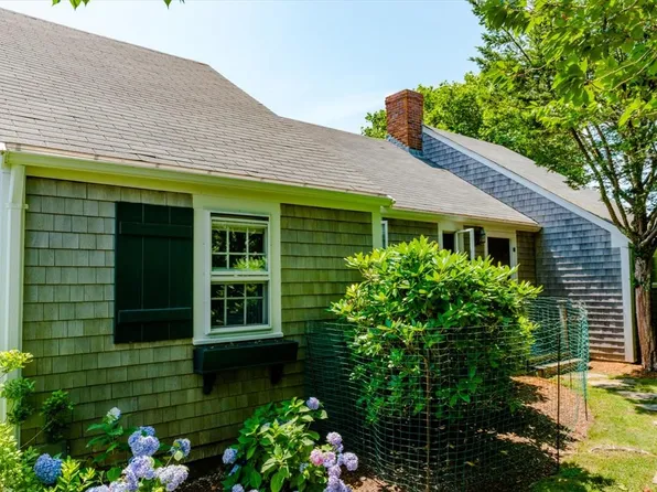 6 Towaddy Ln, Nantucket, MA 02554