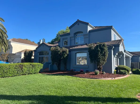 341 Paul Dr, Hollister, CA 95023