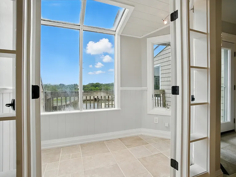 100 Pinewood Rd #128 — Photo 42