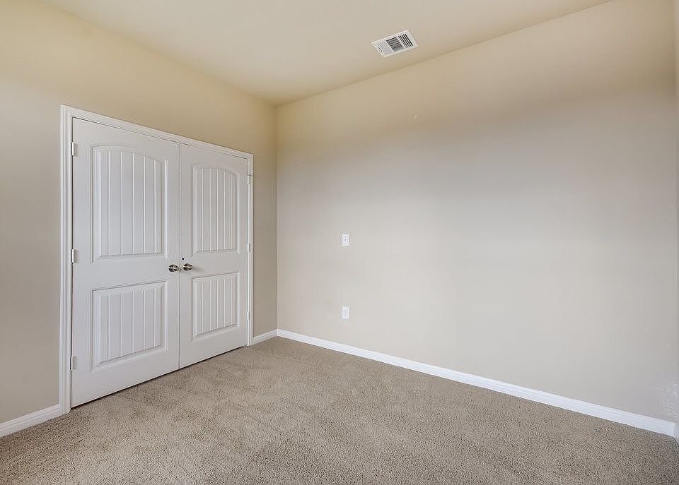 1st image of 621 Carly Ann Ln