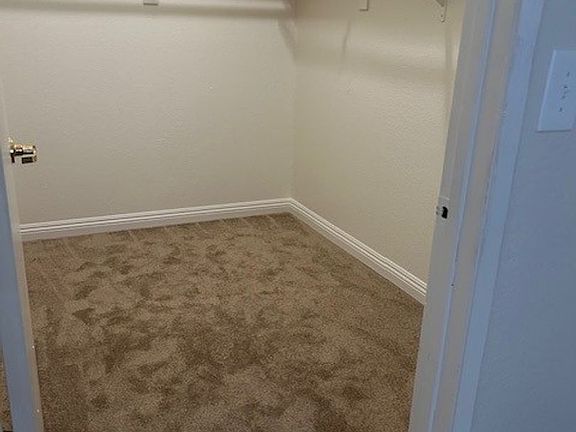 3rd image of 7320 Foothill Blvd #204