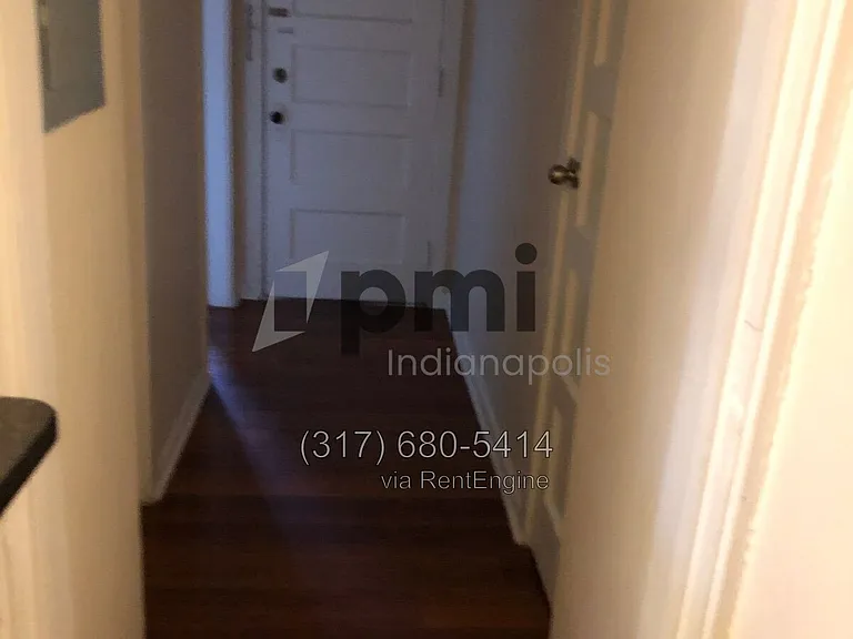 Indy Downtown Colonial Apartments — Photo 15