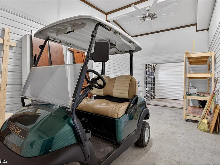 3864 Royal Palm Dr — Photo 24