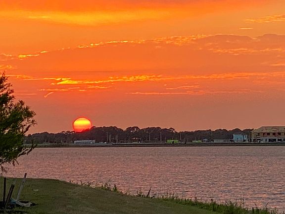 3rd image of 7660 Livewell Ln