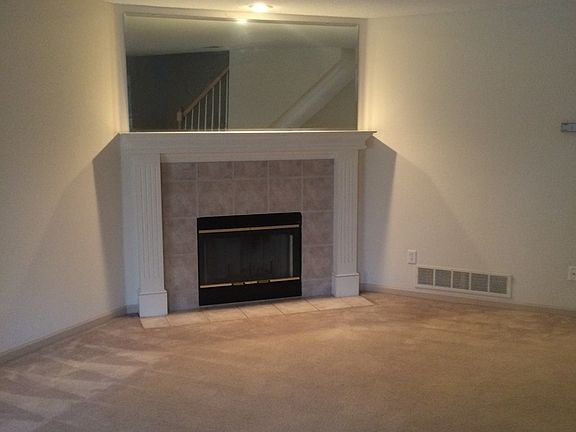 2nd image of 6044 NE Moonstone Dr #8C