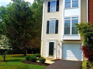 4001 Fairfax Center Hunt Trl, Fairfax, VA 22030
