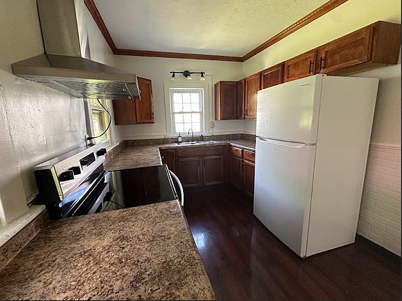 The kitchen has upgraded appliances
