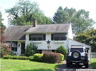 83 Woodside Dr, Red Bank, NJ 07701