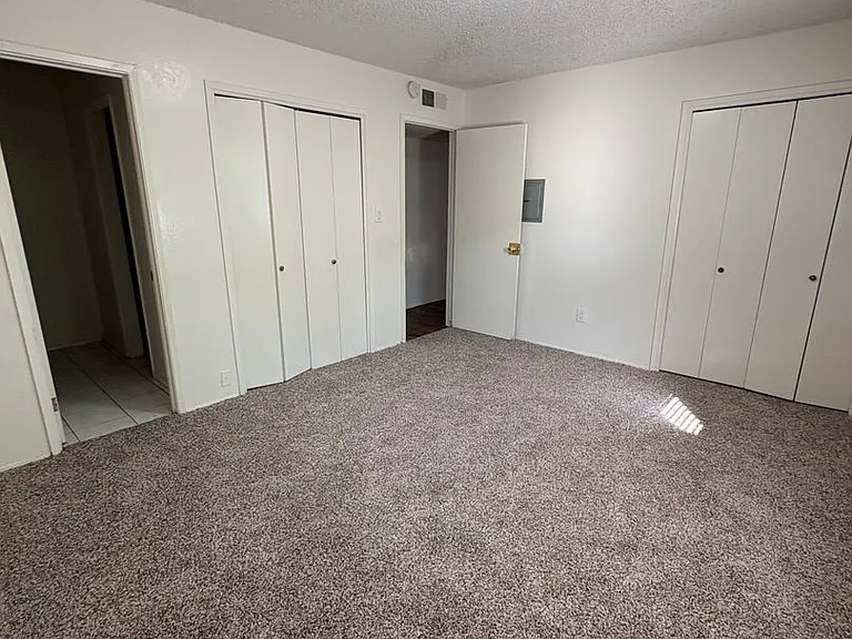 M13- 2820 N. Halfmoon Dr. — Photo 9