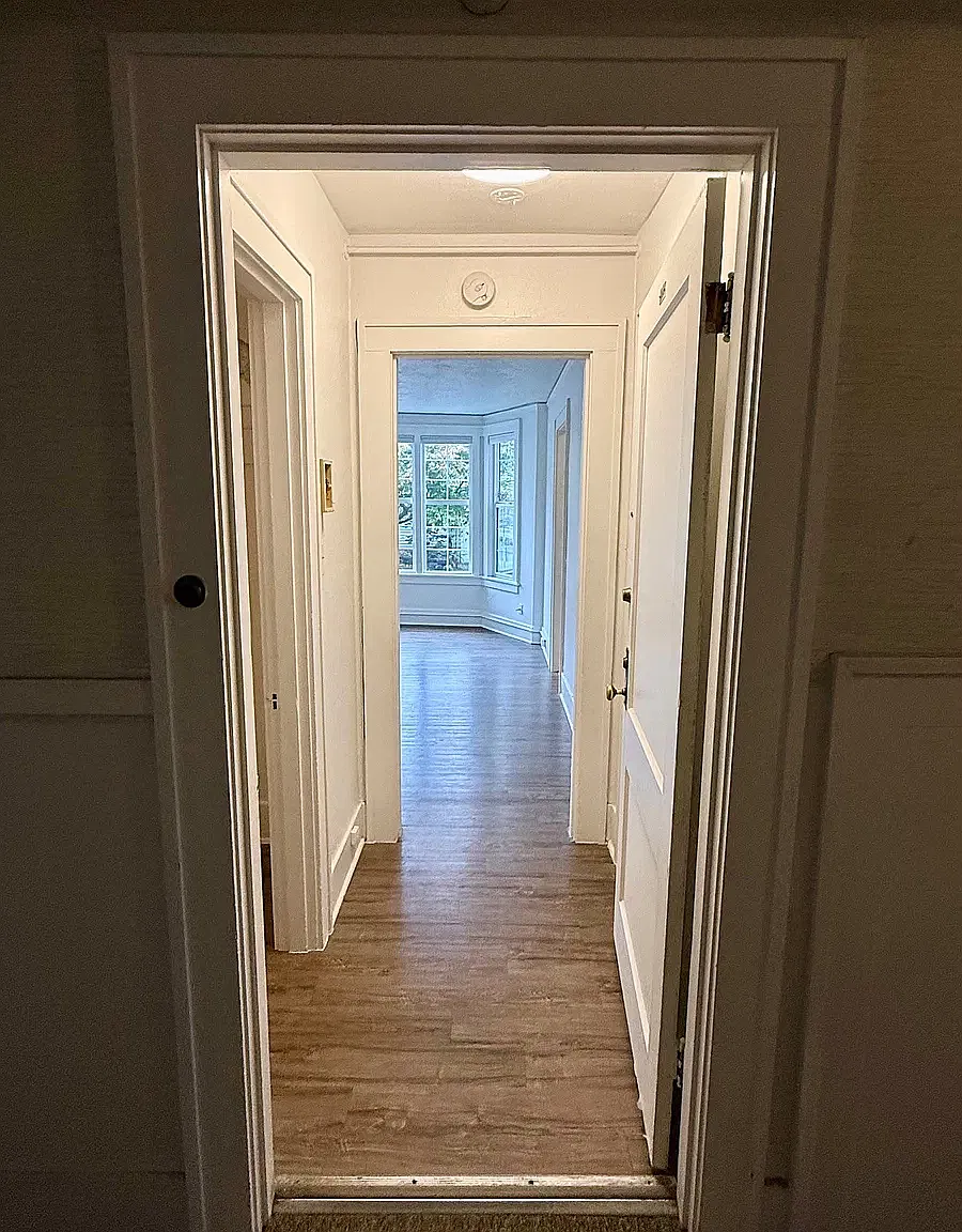 Adelphi Apartments — Photo 2