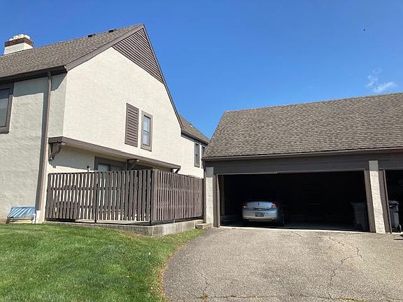 4th image of 410 Caldy Ct