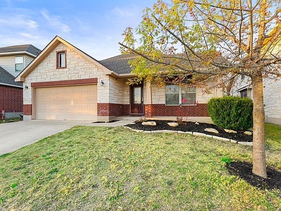 3rd image of 179 Carrington Dr