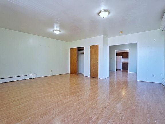 4th image of 7517 11th Ave