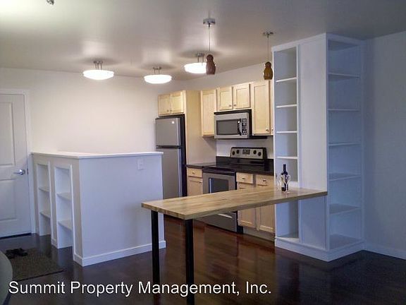 2nd image of 801 N Orange St Unit 202