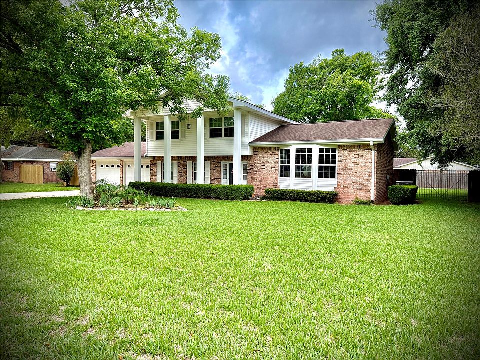 1st image of 529 Lily Ln