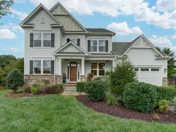 607 Bleeker St, Charlottesville, VA 22903