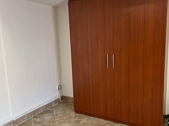 Murphy bed