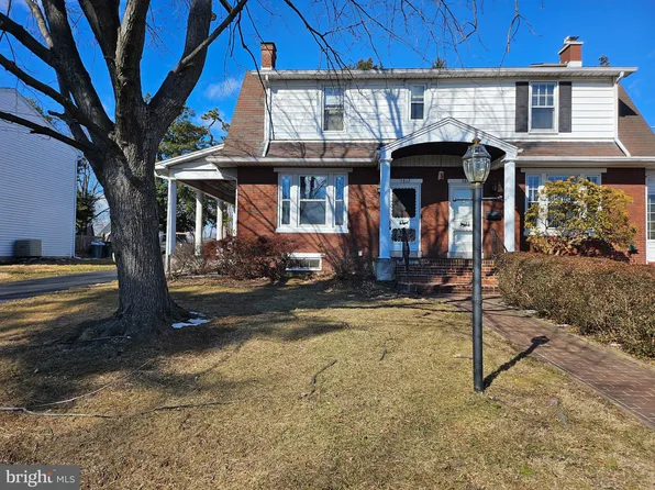 3812 Centerfield Rd, Harrisburg, PA 17109