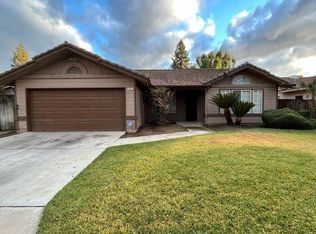 5947 W Locust Ave, Fresno, CA 93722
