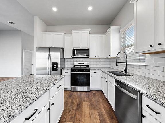 Fully loaded kitchen