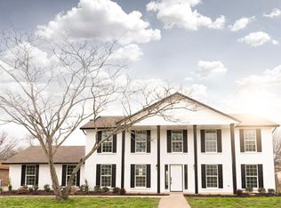 121 Red Oak Creek Dr, Red Oak, TX 75154