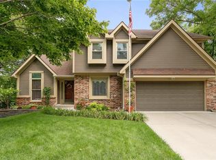 15621 Reeds St, Overland Park, KS 66223