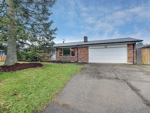 2nd image of 504 SE 96th Ave