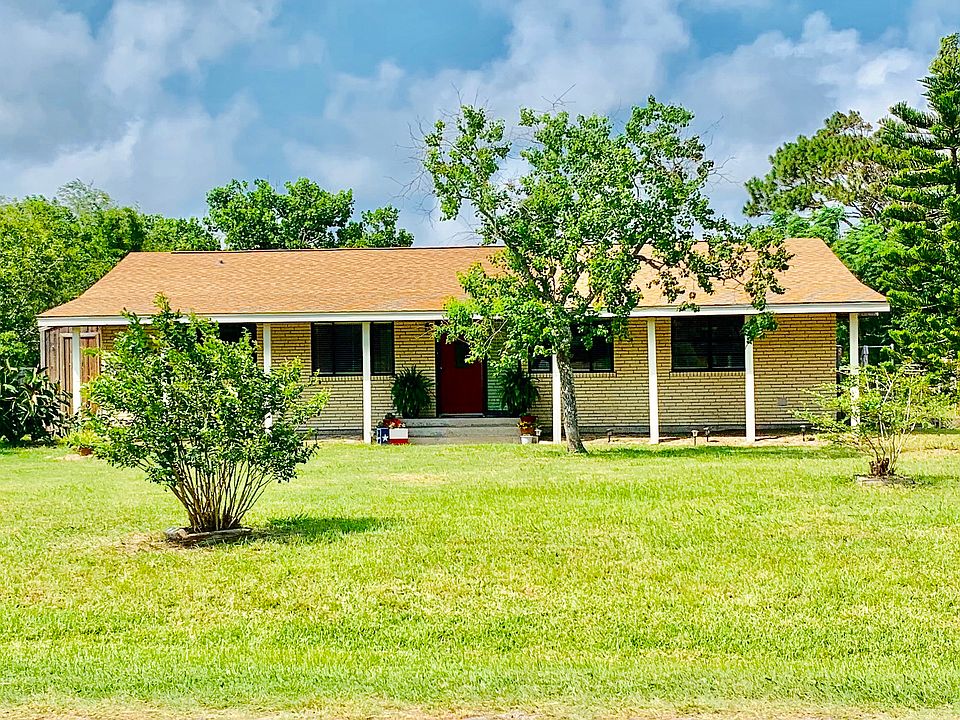 1st image of 430 Oakdale Dr