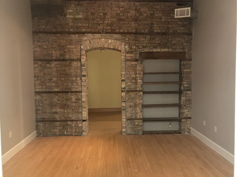 511 2nd St #207 — Photo 4