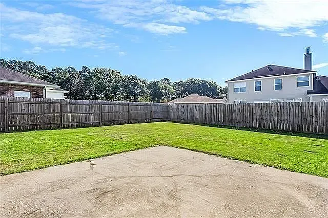 724 Simpson Way — Photo 20