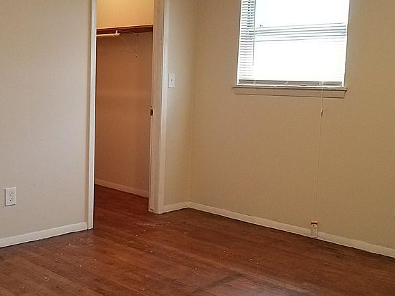 East facing Bedroom with Walk-in Closet