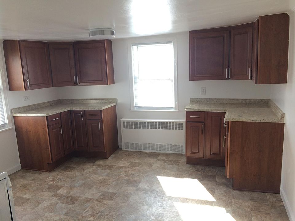 2nd image of 5335 69th St
