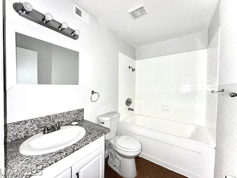 2112 Venus Ave #A — Photo 8