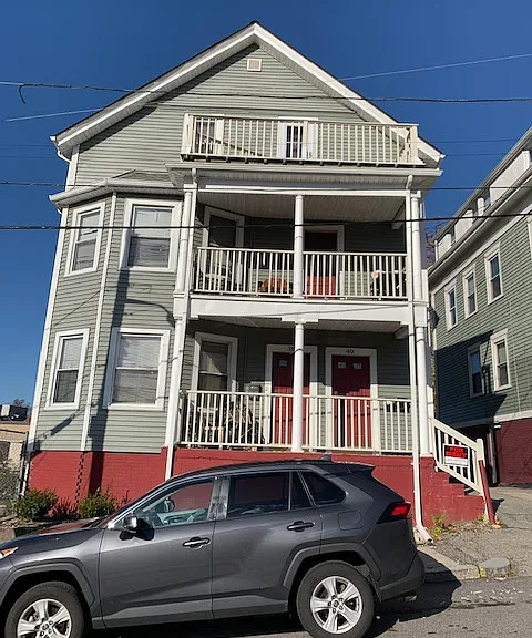 40 Abbott St #2 — Photo 1