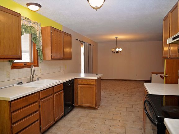 4th image of 2520 N 6th St