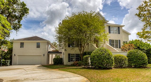 1st image of 151 Winton Dr