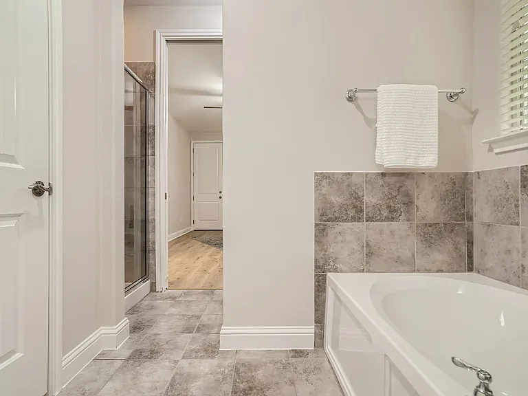 2612 Lightfoot Trl — Photo 11