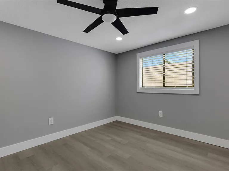 4645 Hunter Ridge Dr — Photo 50