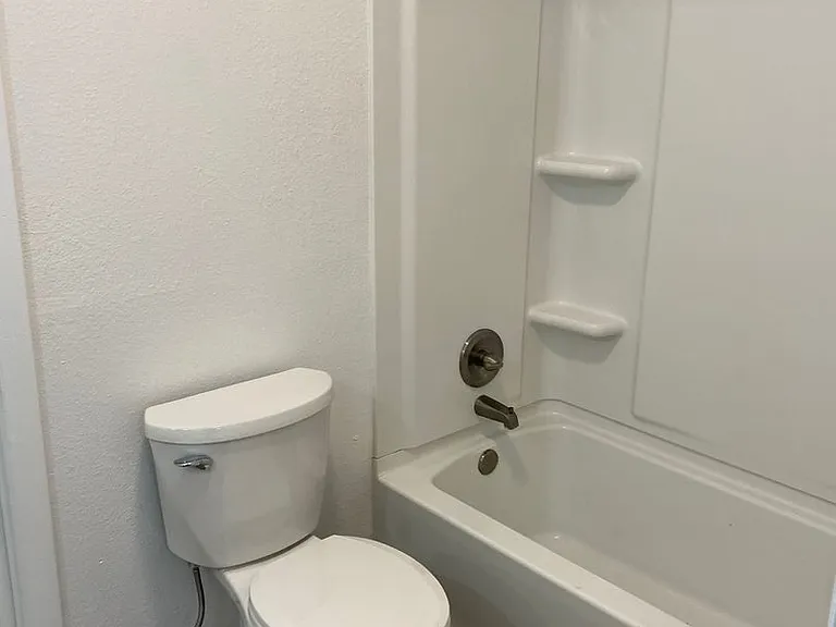 335 Cedar St — Photo 7
