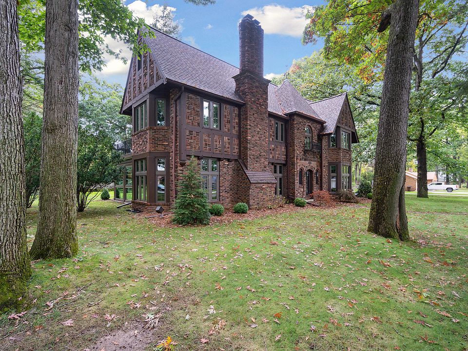 1046 S Brown St, Jackson, MI 49203 MLS 23136764 Zillow